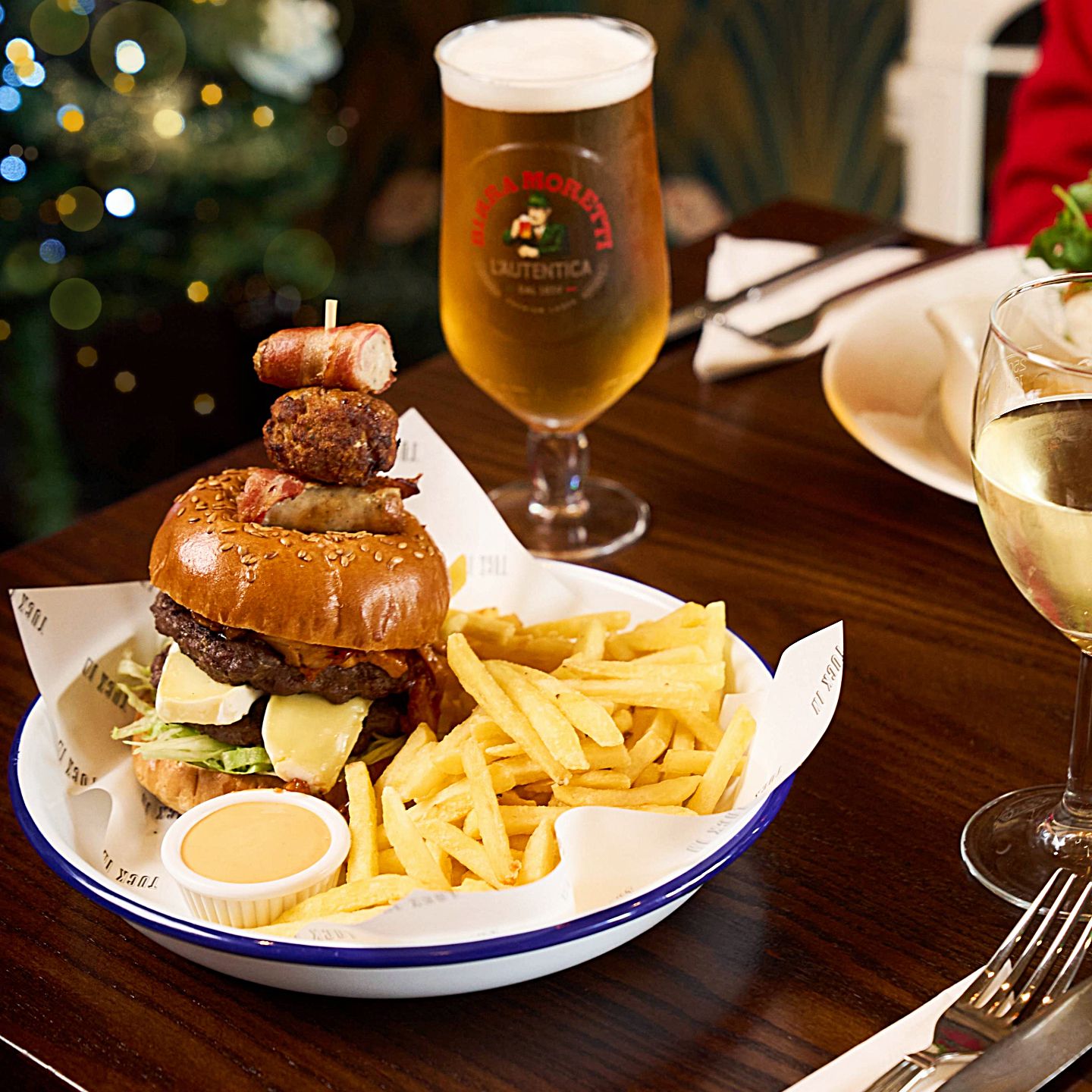 Festive Lunch & Dinner at The Dancing Betty in Murton